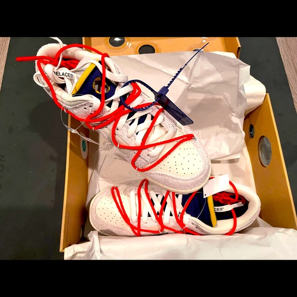 Nike Dunk Lows - Picture 1 of 5